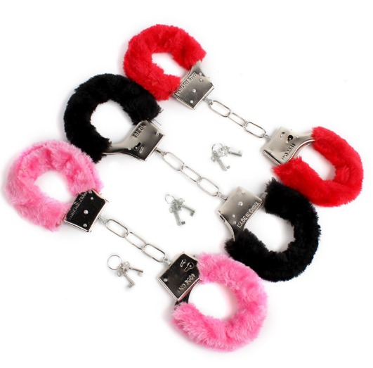 Esposas Eróticas Con Felpa